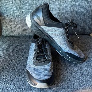 Men’s Avia sneakers